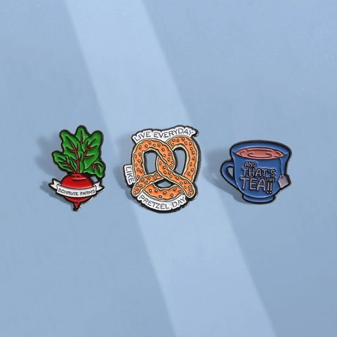Mignon Ensemble de Broches en Alliage Émaillé Forme de Bretzel Betterave et Tasse à Thé Badge pour Vêtements Sacs Veste Décoration Bijoux Cadeau