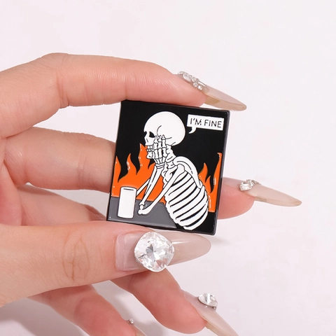 Divertente Set di Spille in Smalto a Forma di Scheletro Spilla in Lega Teschio con Fiamme Slogan Per Halloween Festa Accessori Punk