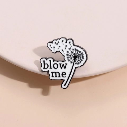 Spilla Smaltata Dandelion Blow Me Creativa in Lega di Zinco Distintivo per Abbigliamento Borse Zaini Accessori Bianco Nero Gioielli Regalo