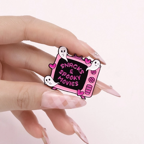 Ensemble de Broches en Émail pour Halloween Dessin Animé Horreur Cœur TV VHS Alliage Broche Badge Pour Sac à Dos Vêtements Décoration