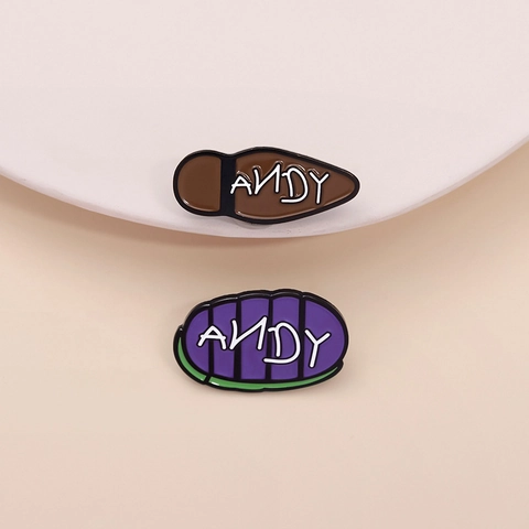 Cartoon Andy Englischer Buchstabe Emaille Brosche Personalisierte Spaß Film Inspirierte Schuhsohle Legierung Pin Kleidung Tasche
