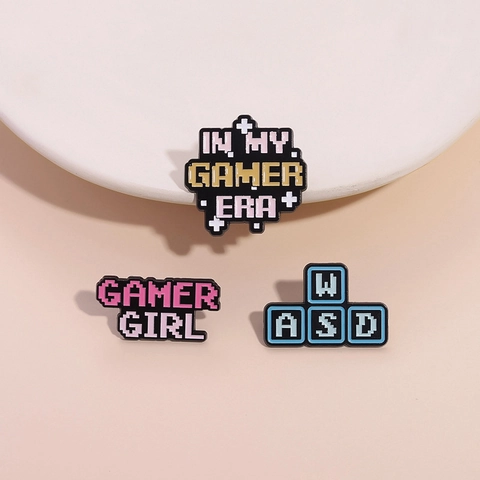 Retro Pixel Gamer Emaille Broche Pin Set In My Gamer Era WASD Toetsen Badge Voor Rugzak Kleding Decor Unisex Sieraden