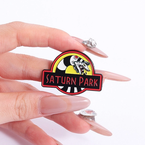 Cartoon Zandworm Patroon Legering Emaille Brosche Saturn Park Parodie Badge Pin Voor Kleding Tassen Unisex Mode Accessoires