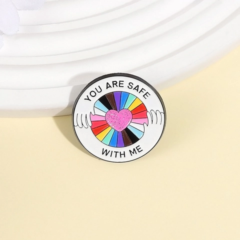 You Are Safe With Me Enamel Brooch Rainbow Heart Hugging Hands Lapel Pin Zinc Alloy Badge For Clothes Bag Decoration Unisex