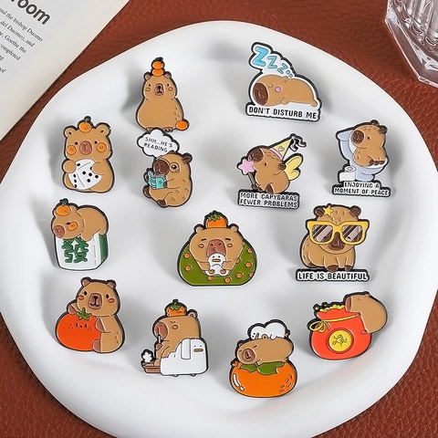 Lindo Pin de Esmalte de Carpincho de Dibujos Animados de Aleación de Zinc Broche de Animal Insignia Divertida Para Mochila Ropa
