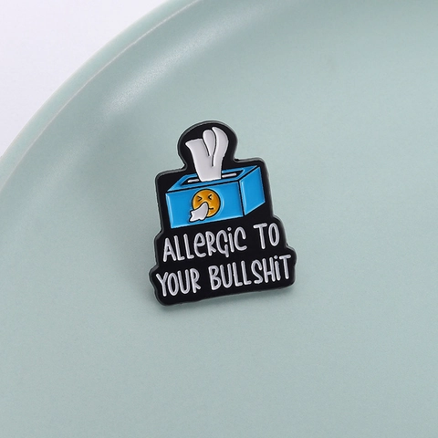 Allergic To Your Bullshit Taschentuchbox Emaille Pin Lustiger Emoji Zinklegierung Brosche Für Kleidung Taschen Rucksäcke Damen Herren