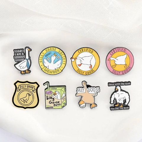Αστεία Καρφίτσα Silly Goose Enamel Pin από Λακαρισμένο Κράμα Καρφίτσα Κινουμένων Σχεδίων Με Μυώδη Πάπια Σήμα Για Διακόσμηση Ρούχων Σακιδίου Αξεσουάρ Για Γυναίκες Άνδρες