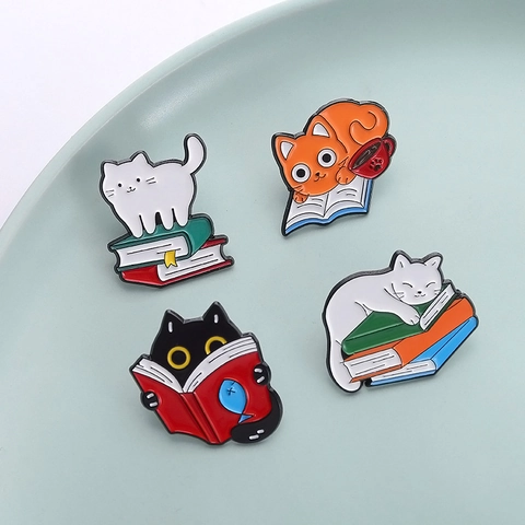 Cute Cartoon Cat and Book Enamel Pin Badge Literary Alloy Lacquered Animal Lapel Pin For Students Women Backpack Jewelry Decoration