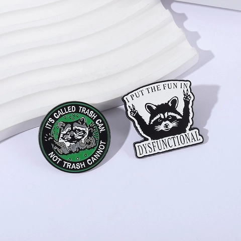 Funny Creative Cartoon Raccoon Alloy Enamel Brooch Pin Humorous Quote Round Badge For Backpack Clothing Accessory Unisex Jewelry