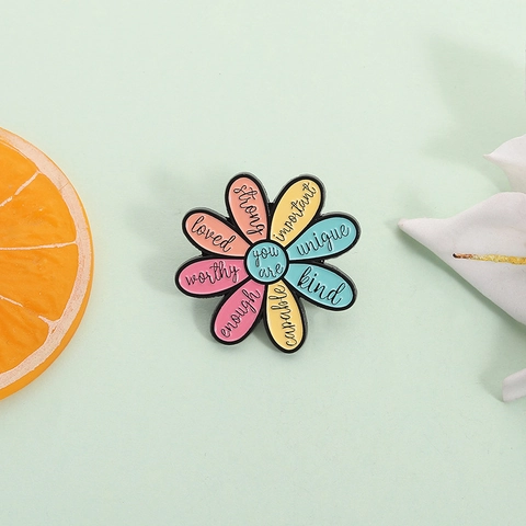 Cartoon Daisy Enamel Pin Alloy Flower Brooch With Inspirational Quotes For Backpack Clothes Accessories Jewelry Decoration