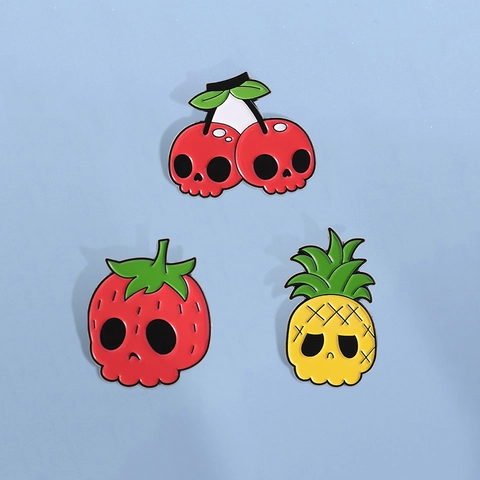 Spilla in Smalto Punk Cartone Animato Teschio Frutta Lega di Zinco Fragola Ciliegia Ananas Scheletro Distintivo Spilla Gioielli Per Zaino