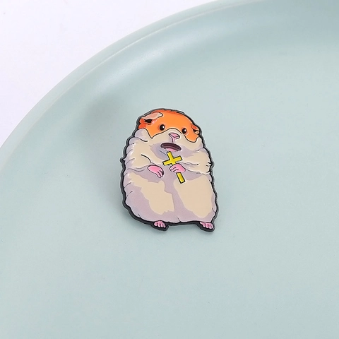 Humorvoll Trauriger Hamster Mit Kreuz Emaille Pin Zinklegierung Cartoon Tier Brosche Abzeichen Für Kleidung Tasche Dekoration
