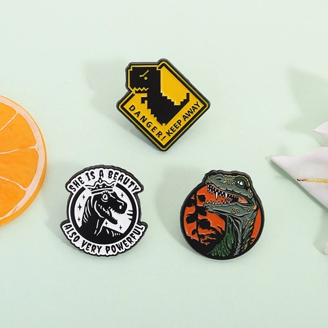 Retro Cartoon Dinosauriër Emaille Pin Creatieve Metalen Badge Letter Broche Voor Kleding Rugzak Accessoires Unisex Sieraden Cadeau