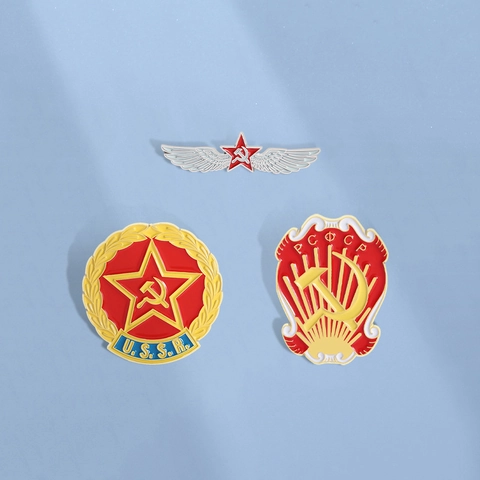 Vintage USSR Sovjet-Unie Badge Broche Rode Ster Sikkel Hamer Emaille Pin Zinklegering Medaillon Voor Mannen Vrouwen Rugzak Decoratie Sieraden