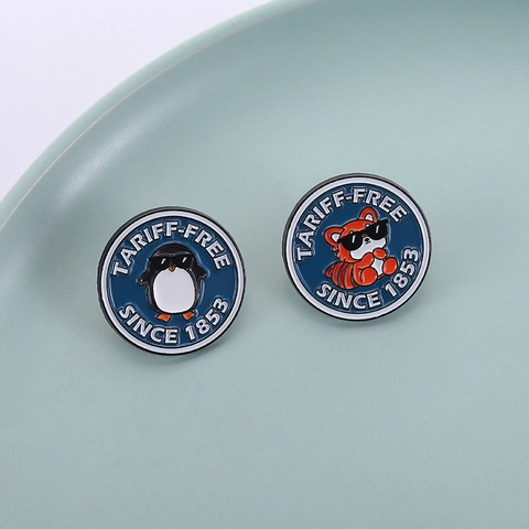 Pin Broche de Esmalte de Pingüino Panda Rojo de Dibujos Animados Redondo de Aleación Gafas de Sol Insignia de Animal para Chaqueta de Mezclilla