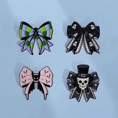 Lot de Broches en Émail pour Halloween Punk Gothique Nœud Papillon Crâne Fantôme Chauve-souris Araignée Badges pour Décor de Vêtements Fête
