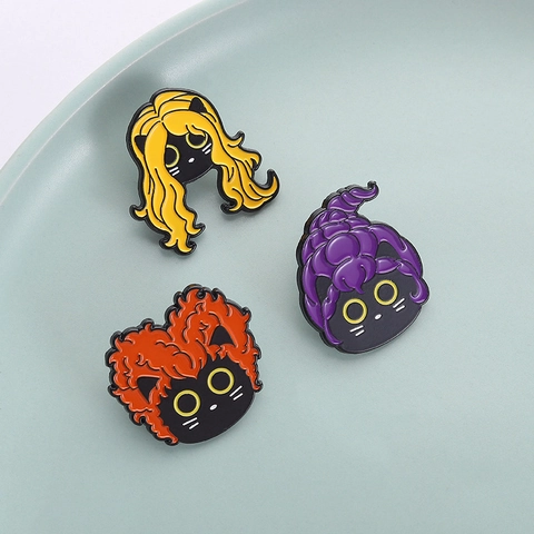 Cartoon Zwarte Kat Emaille Broche Legering Dier Pin Hocus Pocus Geïnspireerd Sanderson Sisters Haarstijl Halloween Accessoire Voor Rugzak Jas