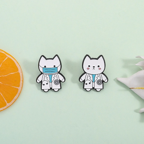 Mignonne Broche en Alliage de Chat Docteur Dessin Animé Série Animale Badge Pin d'Émail pour Docteurs Infirmières Bijoux Cadeau