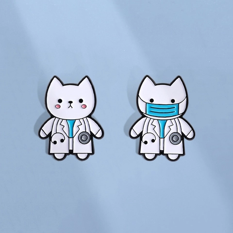 Cartoon White Cat Doctor Brooch Zinc Alloy Enamel Pin Stethoscope Mask Medical Badge For Medical Students Nurses Doctors