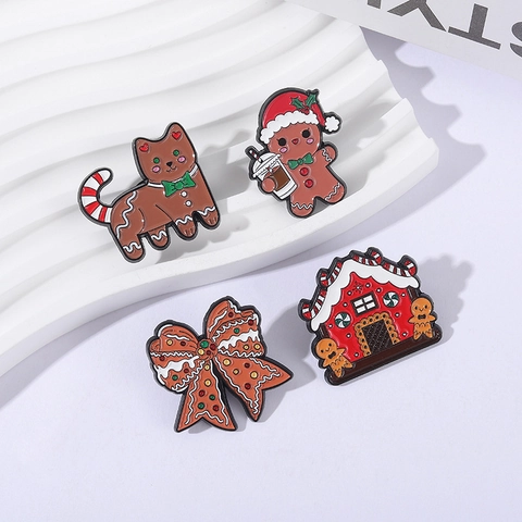 Christmas Enamel Brooches Cartoon Gingerbread Man House Cat Bow Tie Zinc Alloy Badge Pins For Clothing Backpack Holiday Decor