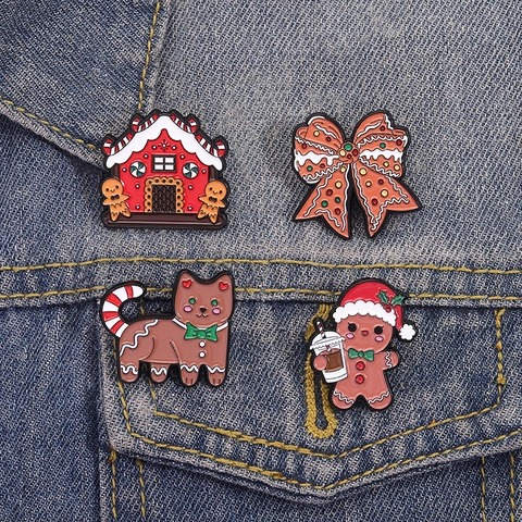 Χριστουγεννιάτικη Καρφίτσα Σμάλτου Gingerbread Man Κράμα Ψευδαργύρου Καρτούν Σπίτι Γάτα Φιόγκος Σήμα για Ρούχα Πάρτι Αξεσουάρ Σακιδίου