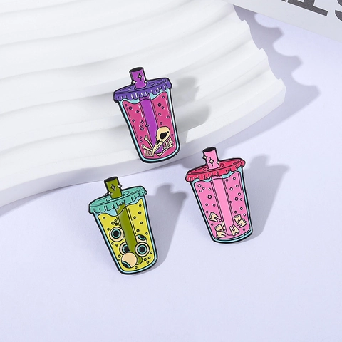 Divertido Pin de Esmalte de Taza de Té de Burbujas Gótico Ojo Diente Calavera Broche de Aleación para Mochila Ropa