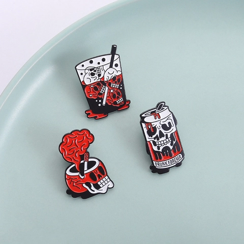 Gothic Dark Skull Emaille Brosche Pin Zinklegierung Skelett Getränkebecher Dose Gehirn Abzeichen Kleidung Tasche Zubehör Schmuck Geschenk