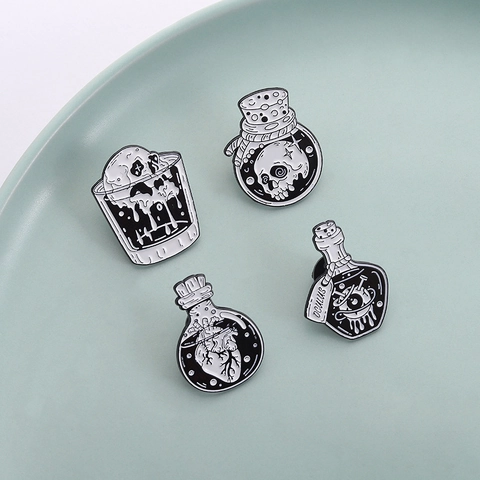 Gothik Emaille Pin Brosche Schmelzender Totenkopf Herz Auge Zaubertrank Flasche Dunkler Punk Stil Abzeichen Schmuck Geschenk