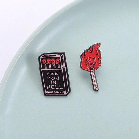 Creative Matchbox Skull Enamel Pin Dark Style Burning Match Badge Punk Zinc Alloy Brooch Clothing Backpack Accessories