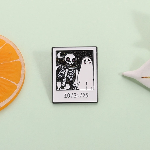 Halloween Emaille Pin Polaroid Stijl Leuke Schedel Geest Glitter Brosche Badge Voor Kostuumfeest Rugzak Jas Accessoire