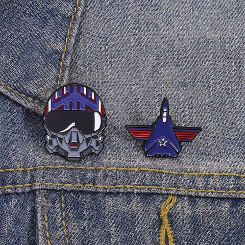 Mech Pilot Helmet Fighter Jet Enamel Brooch Pin Set Military Style Alloy Lapel Pin For Backpack Jacket Unisex Fashion Jewelry
