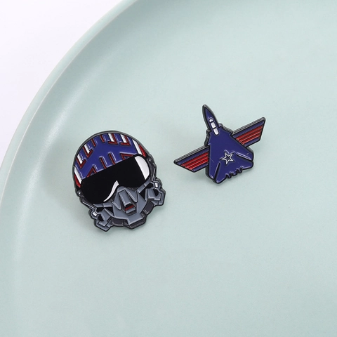 Aviation Theme Fighter Jet Pilot Helmet Zinc Alloy Enamel Brooch Pin Military Style Badge For Jacket Bag Accessories