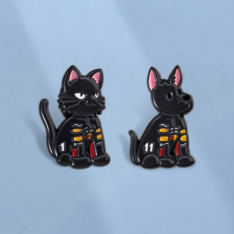 Cartoon Katze Hund Emaille Pin Rennanzug Stil Zinklegierung Brosche Abzeichen Kleidung Rucksack Dekoration Mode Schmuck Geschenk