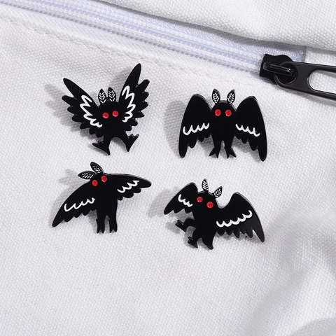 Gothic Mottenmann Emaille Pin Schwarz Fledermaus Brosche Halloween Abzeichen Cartoon Legierung Schmuck Für Rucksack Kleidung Unisex