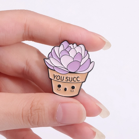 Broche en Émail de Dessin Animé Amusant Alliage Jeux de Mots Animaux Nourriture Plante Pour Sac à Dos Vêtements Décoration Accessoires Unisexe