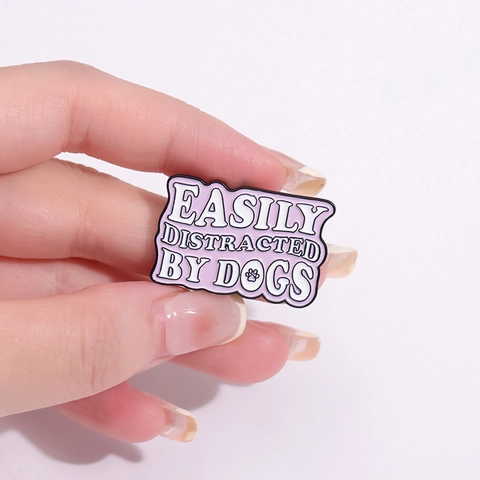 Juego de Pines de Esmalte para Perros Divertidos Animales de Dibujos Animados Letras Broche para Mochilas Chaquetas Aleación Solapa Pines Joyería Regalo para Amantes de Mascotas