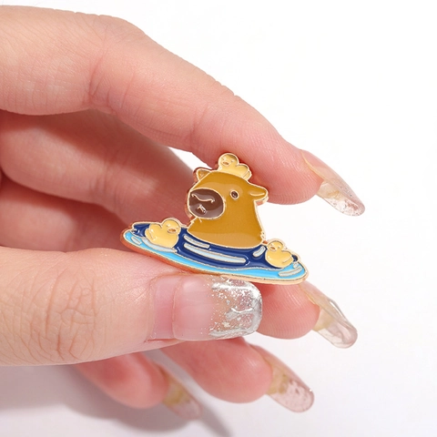 Cute Cartoon Capybara Bathing Enamel Pin Alloy Animal Brooch With Yellow Ducks For Backpack Hat Clothes Decor Jewelry Accessory