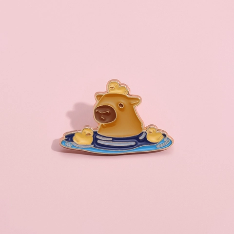 Cute Capybara Bathing With Little Ducks Metal Enamel Brooch Pin Creative Cartoon Animal Badge Jewelry Accessory For Clothing Backpack
