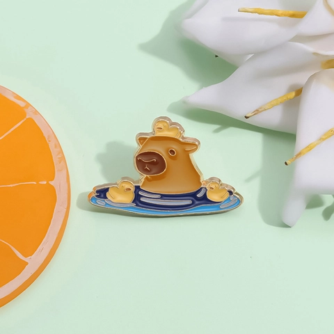 Cute Capybara Bathing With Little Ducks Metal Enamel Brooch Pin Creative Cartoon Animal Badge Jewelry Accessory For Clothing Backpack