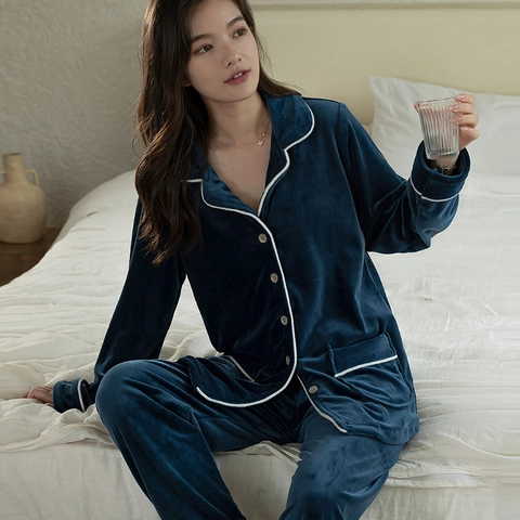 Women Winter Thickened Pleuche Pajamas Top And Pants Warm Long Sleeve Contrast Piping Button Down Sleepwear Home Service