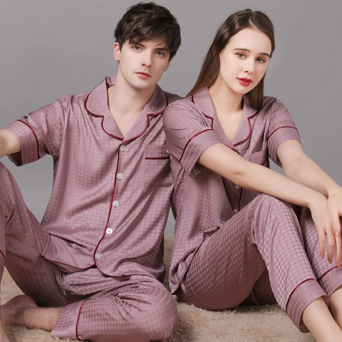 Set Pigiama di Coppia in Raso Motivo Pied de Poule Top a Maniche Corte Pantaloni Lunghi Bordino a Contrasto Donna Uomo