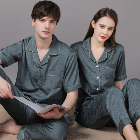 Set Pigiama di Coppia in Satin Jacquard Maglia a Maniche Corte E Pantaloni Lunghi Elegante Paisley per Uomo E Donna