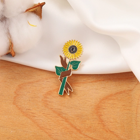 Cartoon Schattig Zonnebloem Emaille Pin Legering Broche Voor Vrouwen Student Tas Badge Decoratie Mode Bloem Sieraden Accessoire
