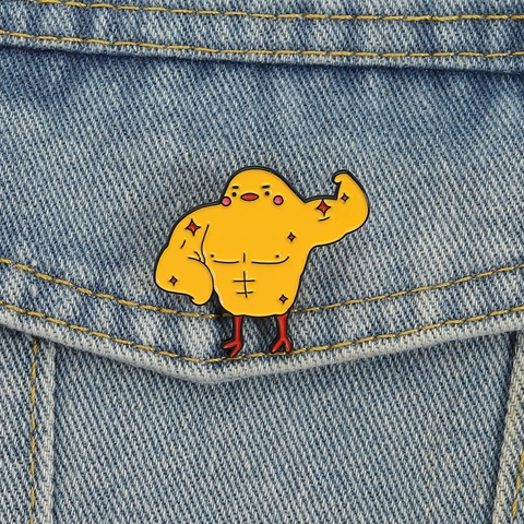 Broche en Émail Poussin Musclé Drôle Alliage de Zinc Dessin Animé Badge Animal Créatif Accessoire de Décoration Cadeau
