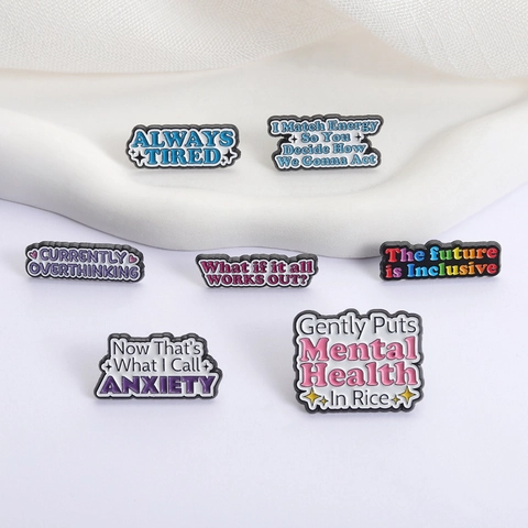 Grappige Geestelijke Gezondheid Emaille Speld Broche Always Tired Anxiety Overthinking Legering Geschilderd Badge Voor Rugzak Kleding Accessoires