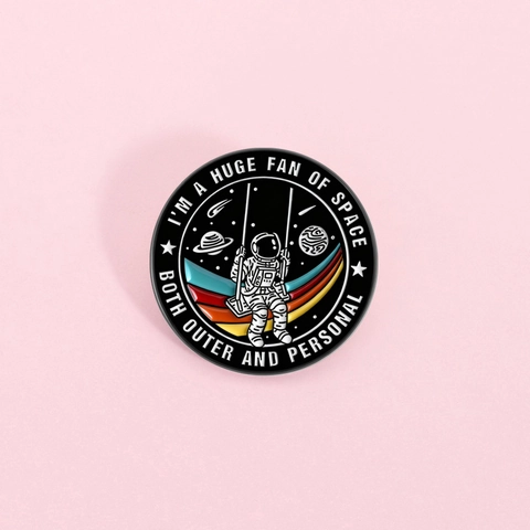 Kreative Astronaut Schaukel Emaille Pin Humorvolles Zitat Weltraum Sowohl Äußerer Als Auch Persönlicher Runder Zinklegierung Brosche Abzeichen Schmuck Für Rucksack