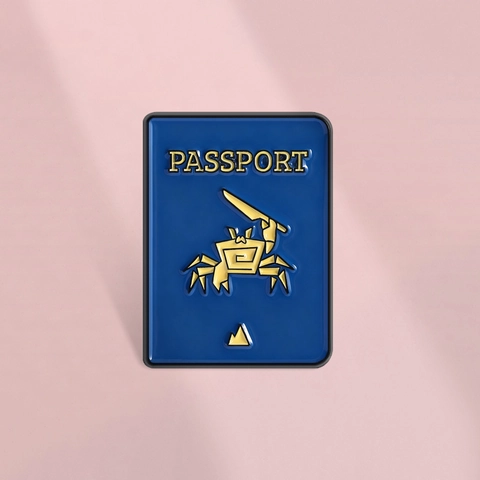 Kreative Lustige Cartoon Reisepass Krabbe Emaille Brosche Pin Zink-Legierung Lackiert Abzeichen Für Kleidung Tasche Unisex