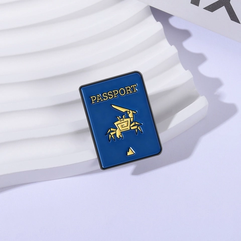 Kreative Lustige Cartoon Reisepass Krabbe Emaille Brosche Pin Zink-Legierung Lackiert Abzeichen Für Kleidung Tasche Unisex