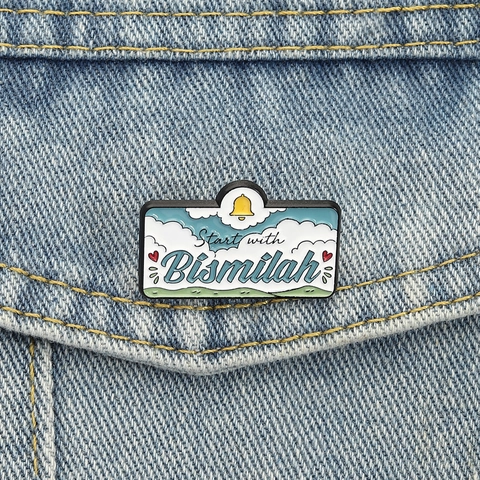 Start With Bismillah Pin's en Émail Alliage de Zinc Paysage de Dessin Animé Broche Badge pour Vêtements Sacs Bijoux Musulmans