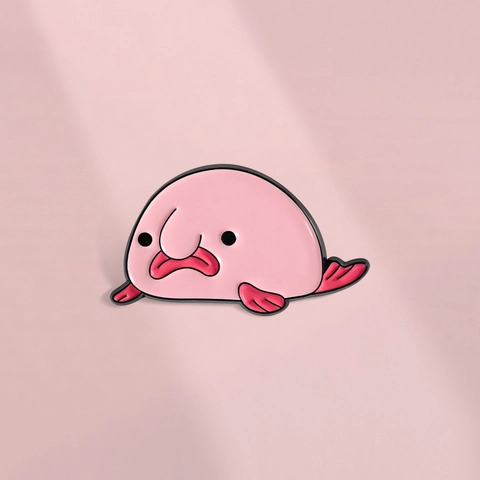 Divertente Spilla in Smalto a Forma di Pesce Goccia Rosa Cartone Animato Animale Marino Lega di Zinco Spilla per Zaino Vestiti